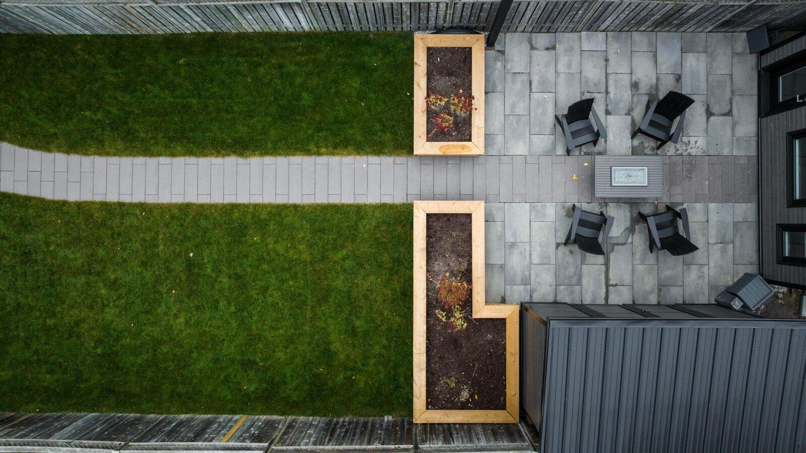 Interlock and retaining wall in Mimico